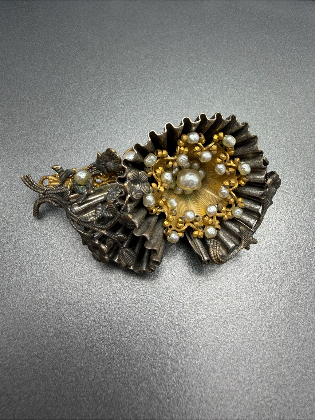 Vintage Miriam Haskell Brooch #60sb